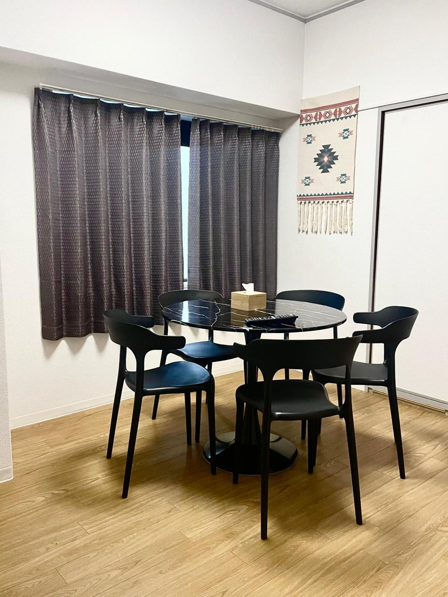 嵐 難波西 民宿 Bed And Breakfast โอซาก้า ภายนอก รูปภาพ