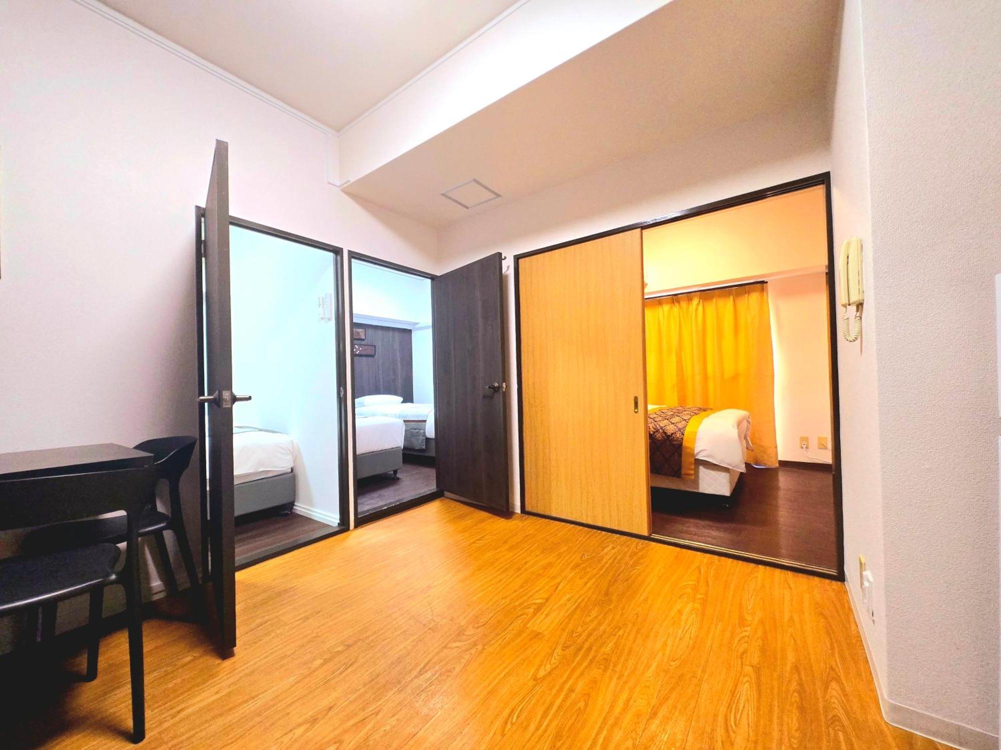 嵐 難波西 民宿 Bed And Breakfast โอซาก้า ภายนอก รูปภาพ