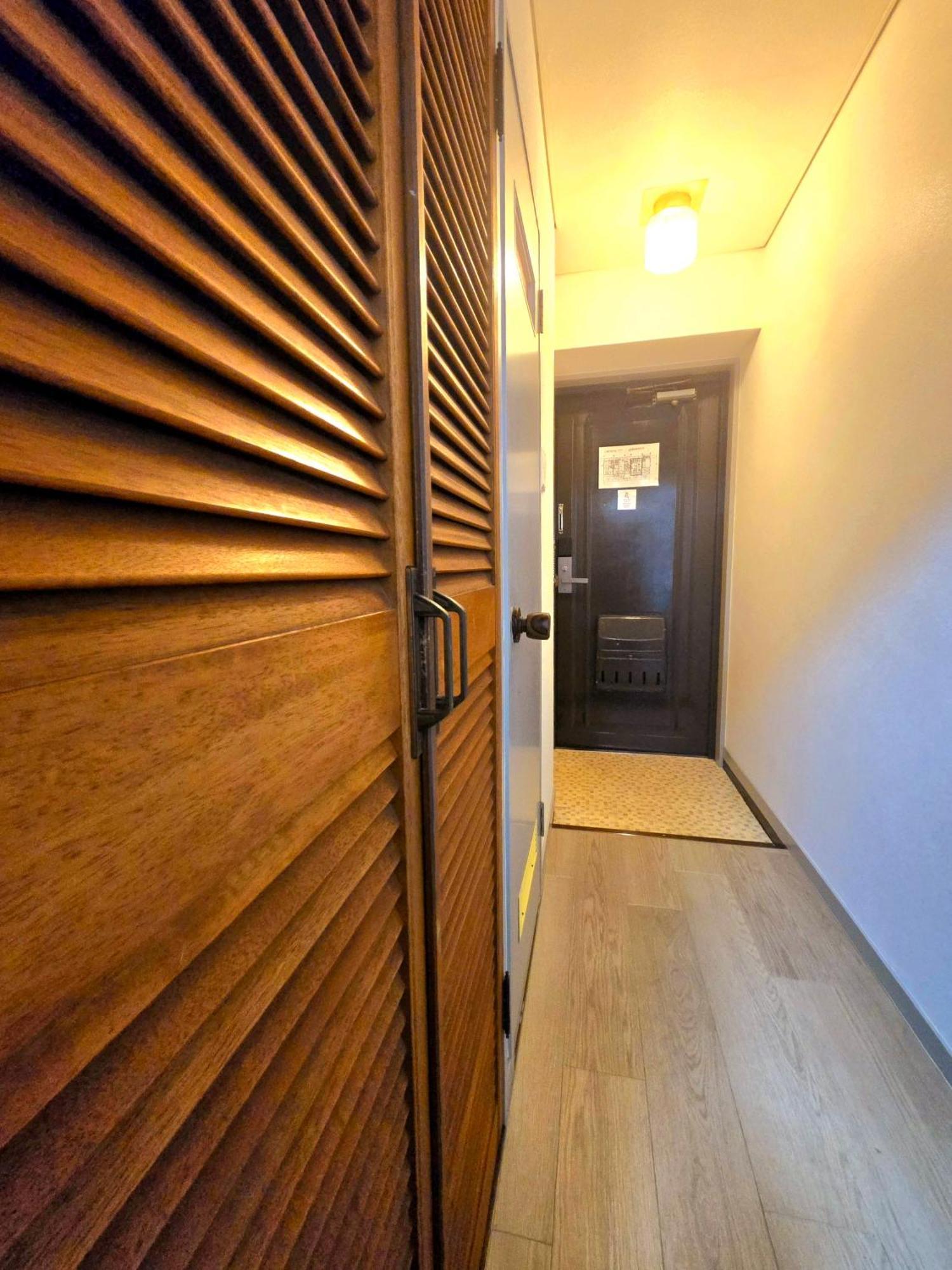 嵐 難波西 民宿 Bed And Breakfast โอซาก้า ภายนอก รูปภาพ